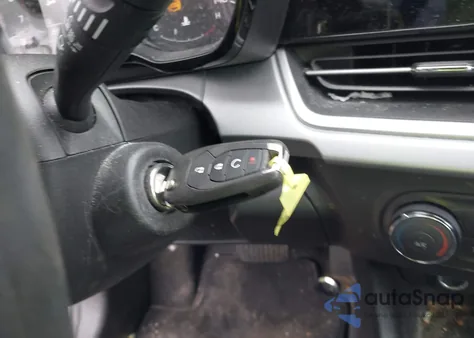 2024 Chevrolet Trax Fwd Sp из США, поврежденный, VIN KL77LFE20RC109084